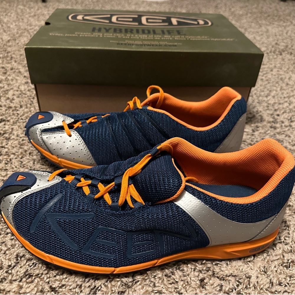 Brand new men’s Keen Hybridlife Trail shoes. Only tried on. Men’s size 11.5.